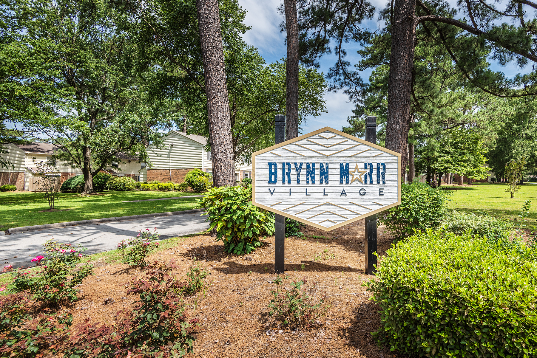 Brynn Marr Village The Multifamily Advisory Group at Cushman & Wakefield